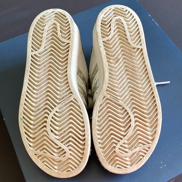 Adidas Superstar Iridescent Holographic White Size 1 - Picture 9 of 10